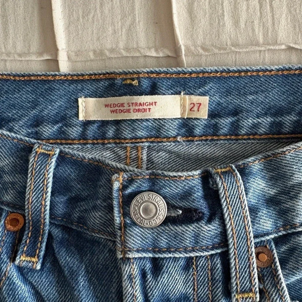 Levi’s Wedgie Straight Jeans Cropped Raw Hem Size 27 - Picture 4 of 4